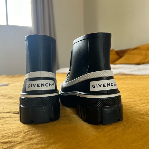 Givenchy black rain boots - Picture 4 of 9